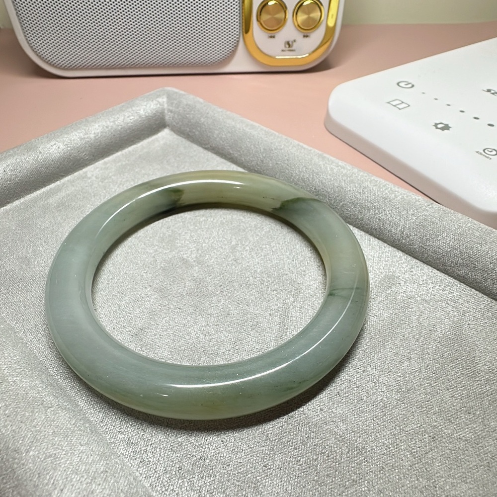 Rarely Green with yellow Jade Bangle